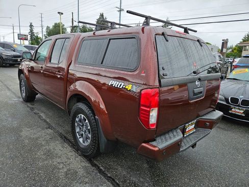 Used 2017 Nissan Frontier PRO-4X AWD/4WD image 6