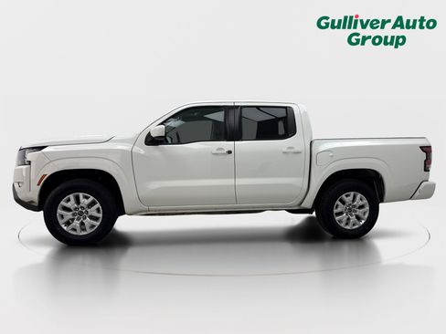 Used 2022 Nissan Frontier SV AWD/4WD image 3