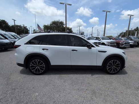 Used 2025 MAZDA CX-70 Plug-In Hybrid w/ Premium Plus AWD/4WD image 4