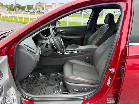 Used 2023 Hyundai Sonata SEL Plus FWD image 12