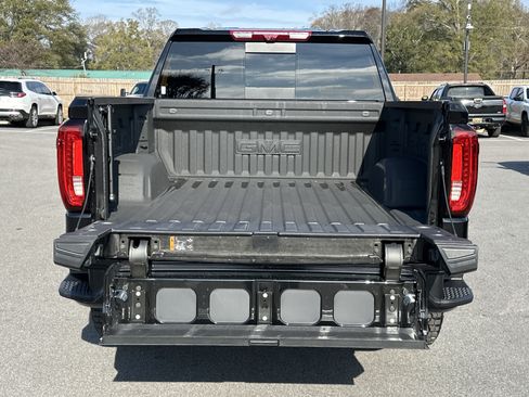 Used 2025 GMC Sierra 1500 AT4 w/ AT4 Premium Package image 19