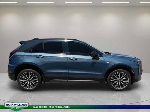 Used 2024 Cadillac XT4 Sport AWD/4WD image 5