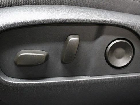 New 2026 GMC Terrain AT4 w/ Technology Package II AWD/4WD image 17