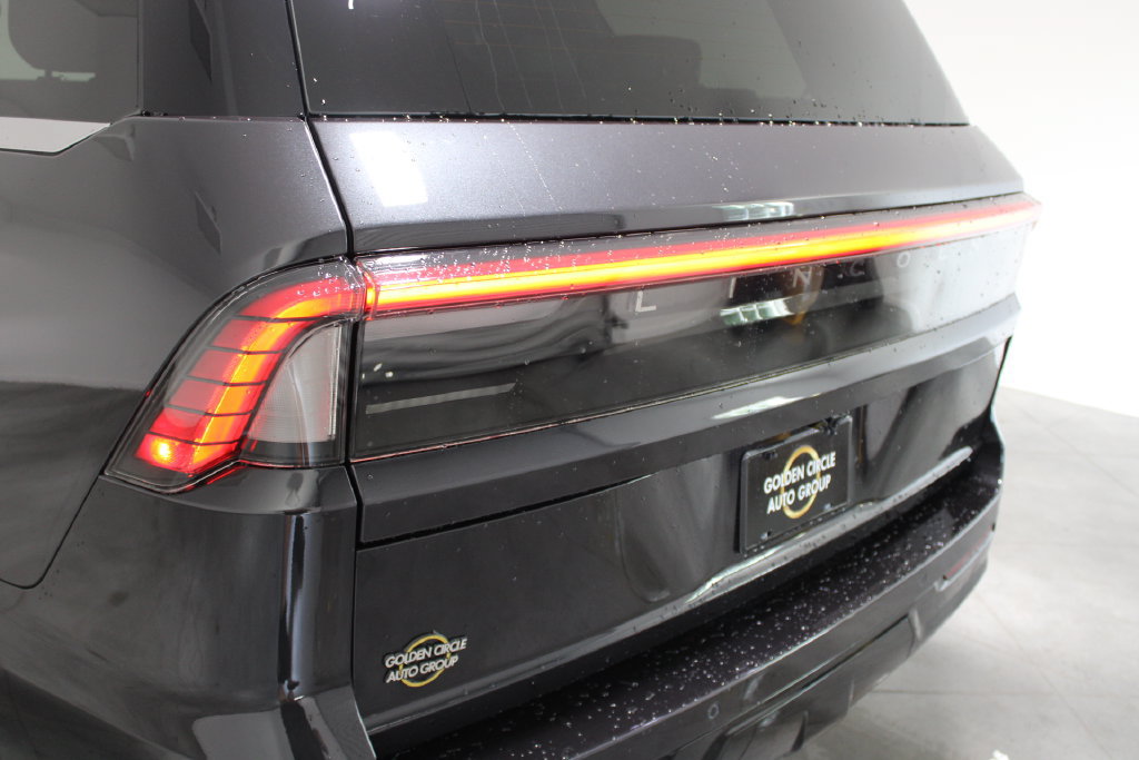 New 2026 Lincoln Navigator Premiere AWD/4WD image 57
