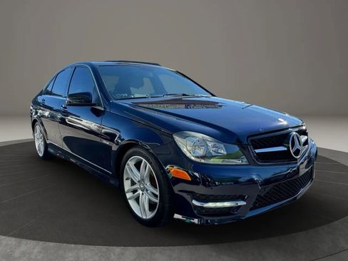 Used 2012 Mercedes-Benz C 250 Sedan image 3
