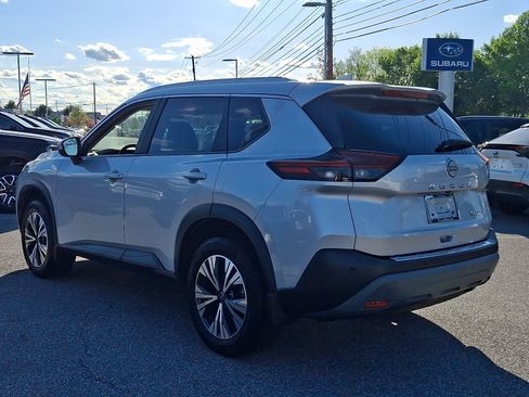 Used 2023 Nissan Rogue SV w/ SV Premium B Package AWD/4WD image 5