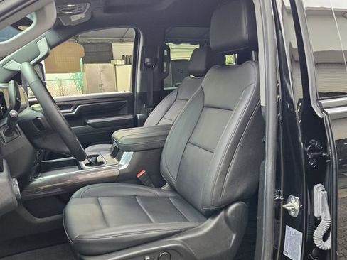 Used 2024 Chevrolet Silverado 2500 LTZ w/ LTZ Plus Package image 15