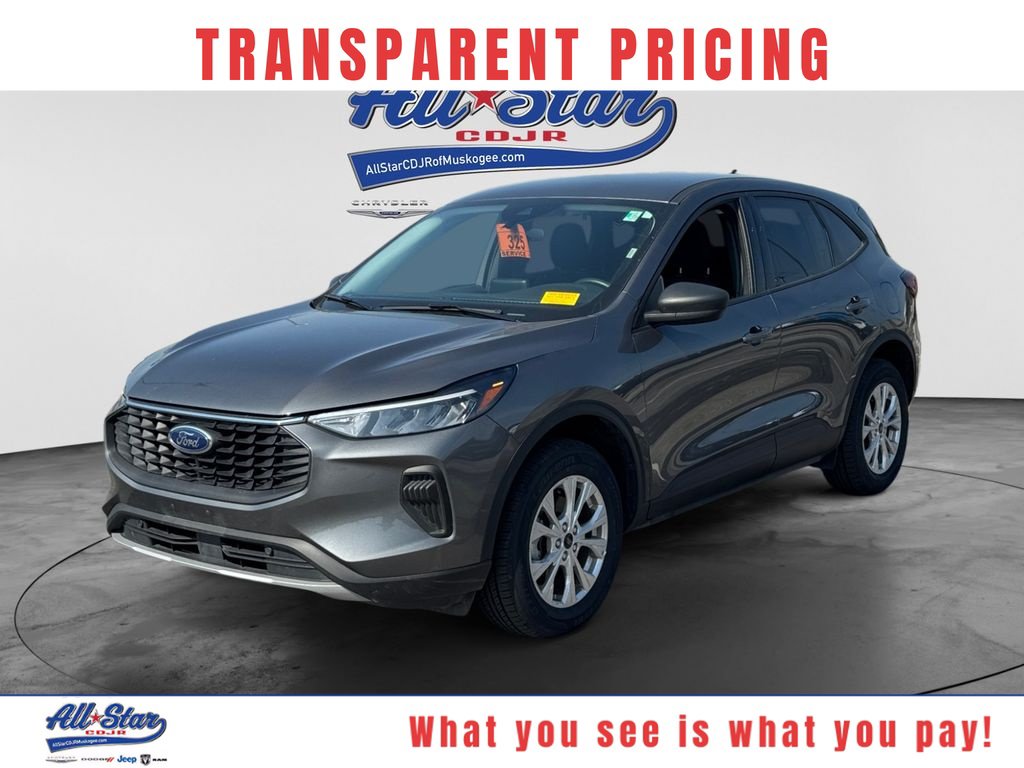 Used 2025 Ford Escape Active AWD/4WD image 1