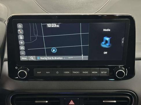 Used 2023 Hyundai Kona Limited AWD/4WD image 20