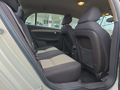 Used 2010 Chevrolet Malibu LT w/ Power Convenience Package FWD image 21