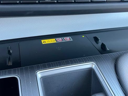 Certified 2026 Toyota Sienna XLE FWD image 28