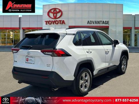 Certified 2022 Toyota RAV4 XLE w/ Convenience Package AWD/4WD image 7