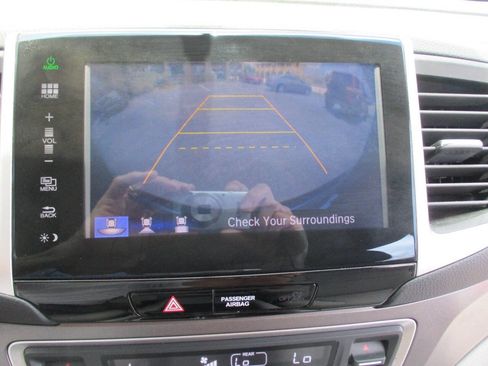 Used 2016 Honda Pilot EX image 17
