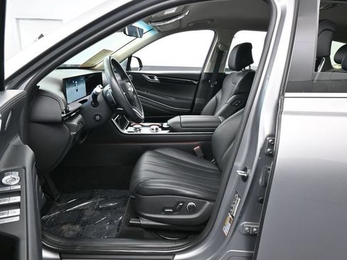 Used 2025 Genesis GV80 2.5T Standard AWD/4WD image 11