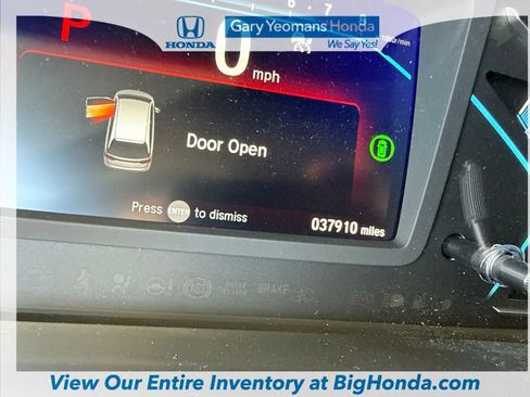 Used 2024 Honda Odyssey Elite image 7