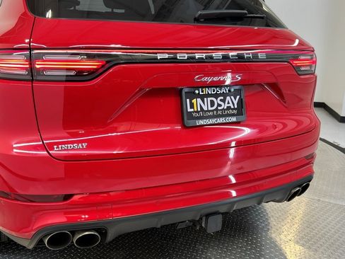 Used 2022 Porsche Cayenne S image 8