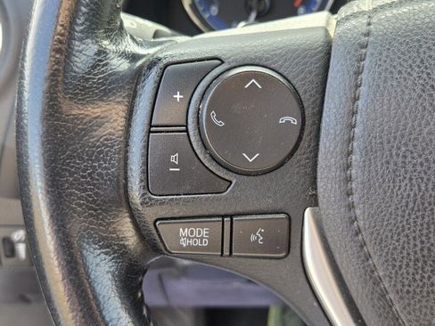 Used 2019 Toyota Corolla SE FWD image 23