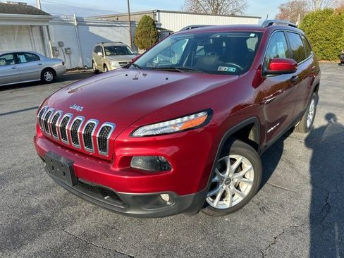 Used 2017 Jeep Cherokee Latitude w/ Safety/Convenience Group image 2