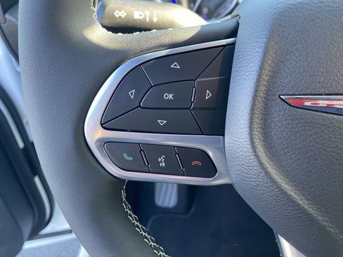 New 2026 Chrysler Pacifica Select image 16