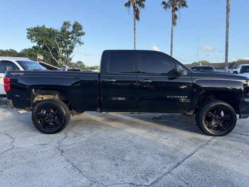 Used 2017 Chevrolet Silverado 1500 W/T w/ Black Out Edition image 4