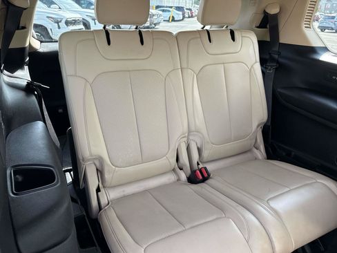 Used 2021 Jeep Grand Cherokee L Limited w/ Luxury Tech Group II AWD/4WD image 19