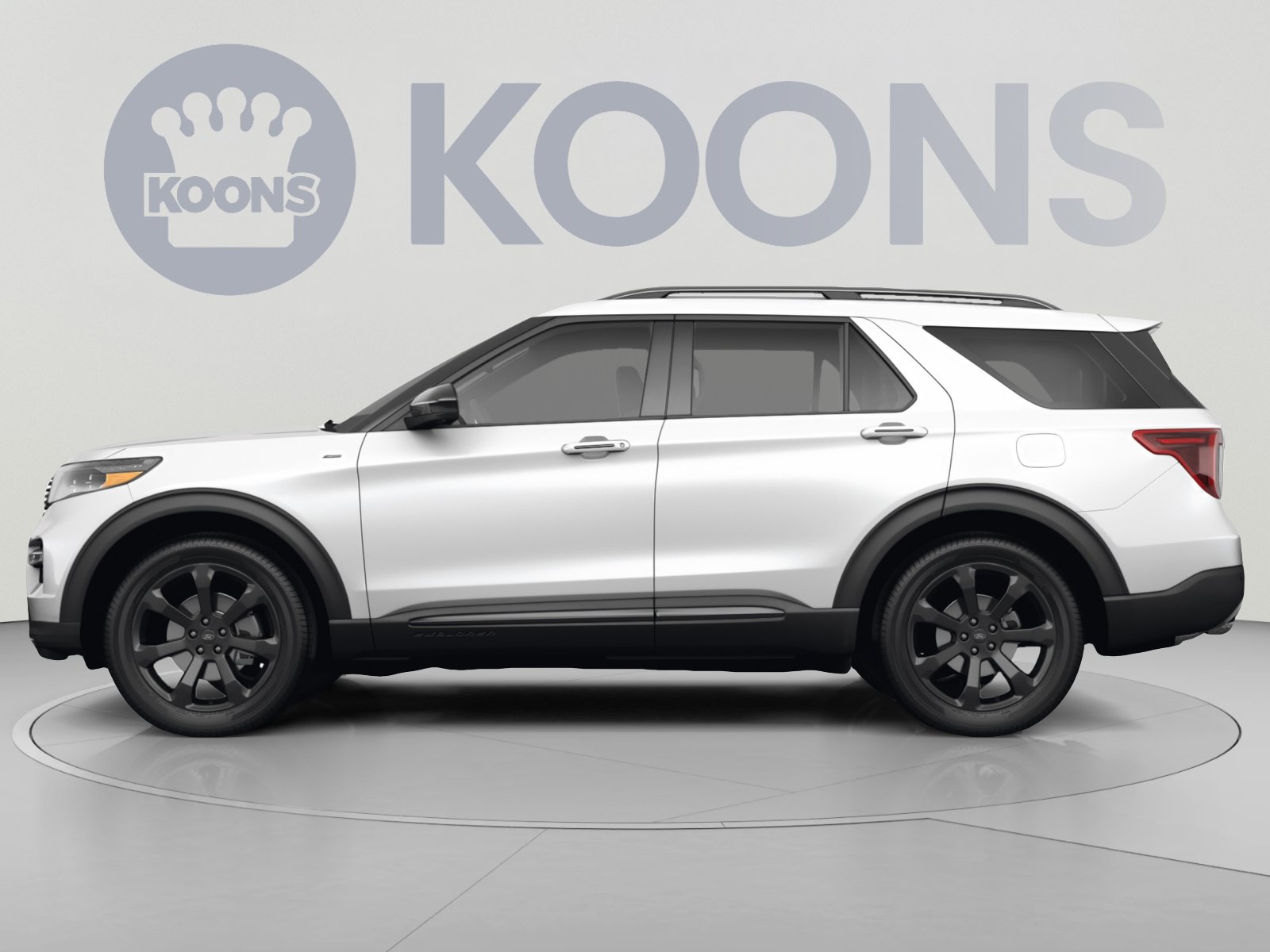 Used 2023 Ford Explorer XLT w/ Equipment Group 202A AWD/4WD image 2