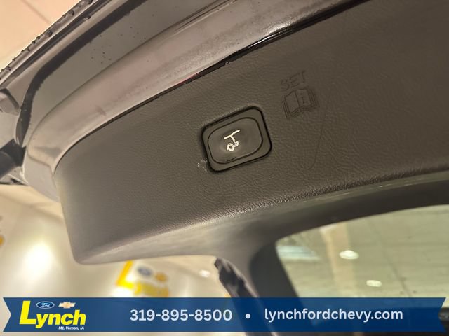 Used 2024 Ford Edge Titanium AWD/4WD image 18