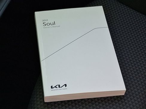 Certified 2022 Kia Soul LX w/ Technology Package image 25