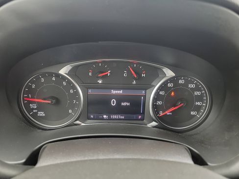 Used 2024 GMC Terrain AT4 w/ LPO, 'HIT The Road' Package AWD/4WD image 18