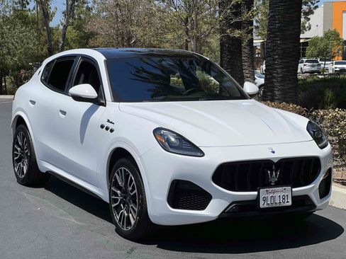 Used 2023 Maserati Grecale Modena AWD/4WD image 62