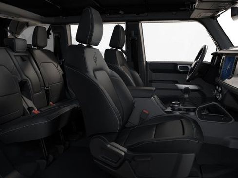 New 2025 Ford Bronco Outer Banks w/ Sasquatch Package image 30