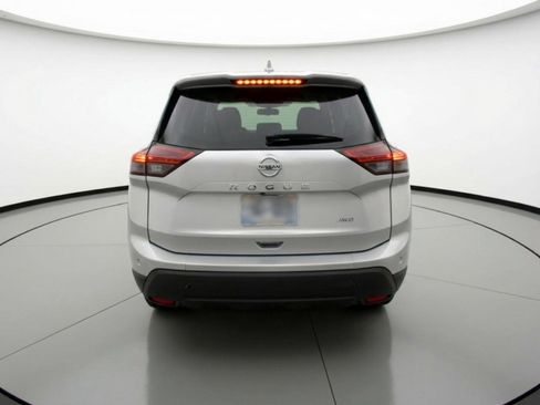 Used 2025 Nissan Rogue SV image 7
