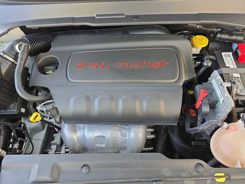 Used 2022 Jeep Compass Latitude image 13