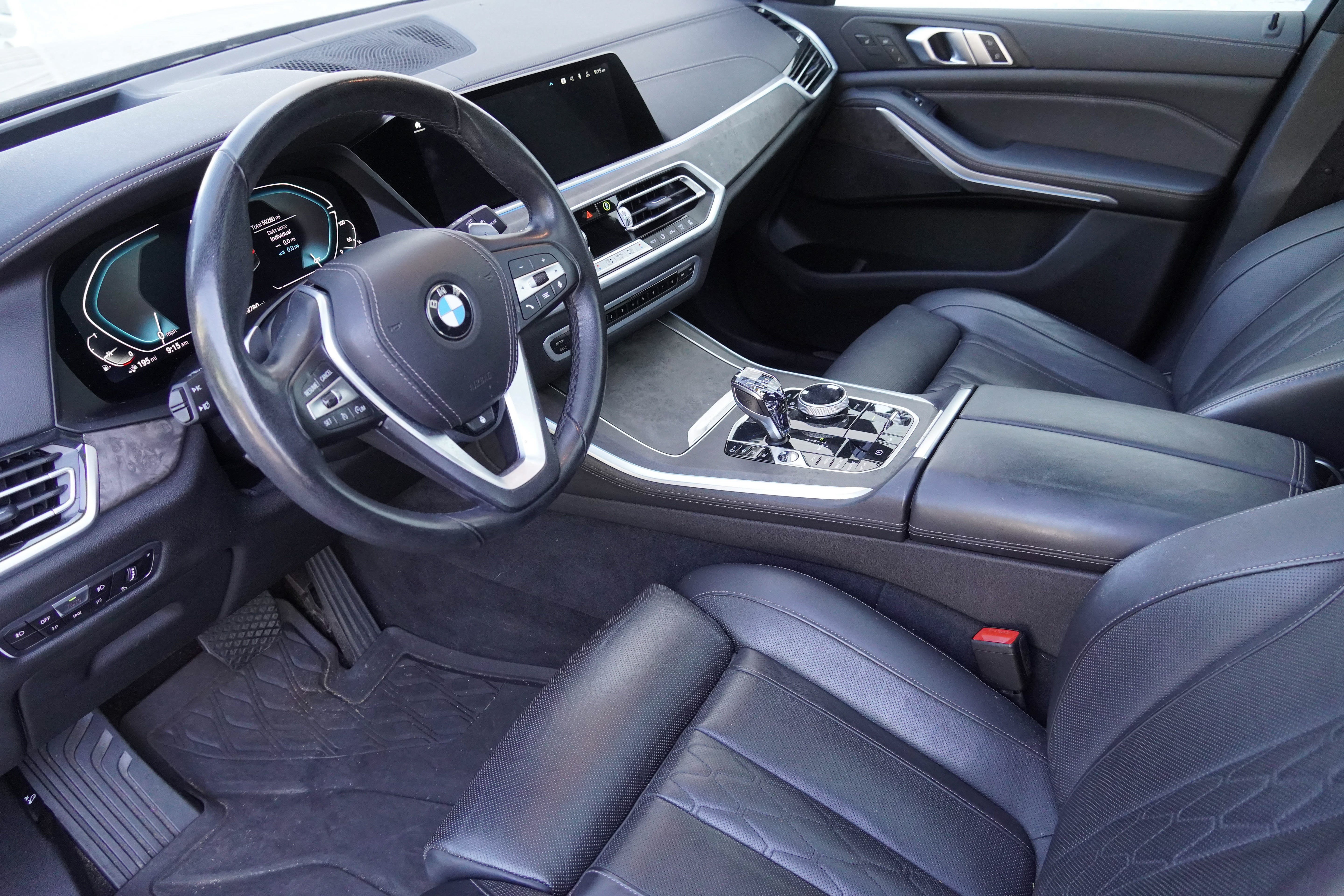 Used 2021 BMW X5 xDrive45e w/ Executive Package 2 AWD/4WD image 9