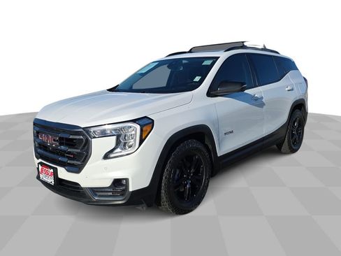 Used 2022 GMC Terrain AT4 w/ Infotainment Package II image 4