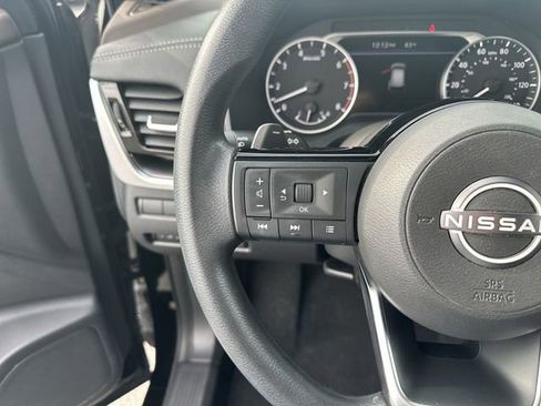 Certified 2022 Nissan Rogue SV image 21