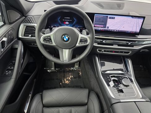 Used 2025 BMW X6 xDrive40i AWD/4WD image 13