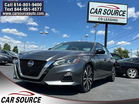 Used 2022 Nissan Altima 2.5 SR AWD/4WD image 1