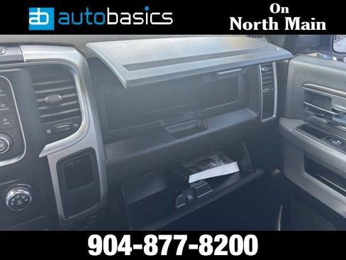 Used 2020 RAM 1500 Classic SLT AWD/4WD image 36