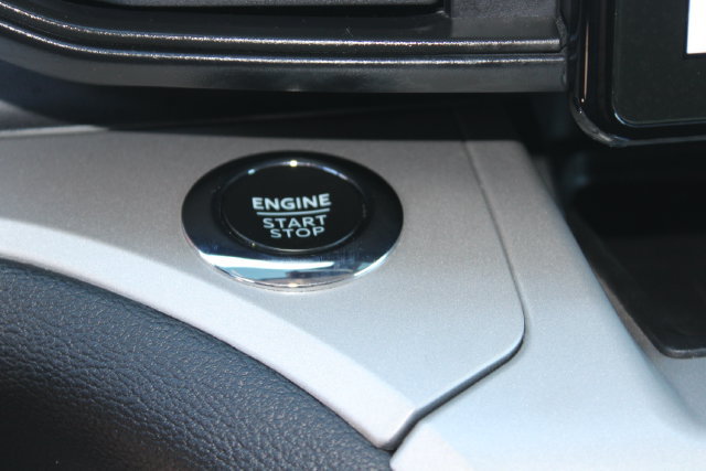 Used 2023 Ford Explorer XLT RWD image 25
