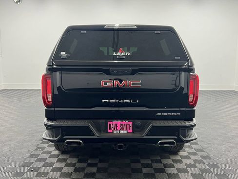 Used 2023 GMC Sierra 1500 Denali w/ Technology Package AWD/4WD image 10