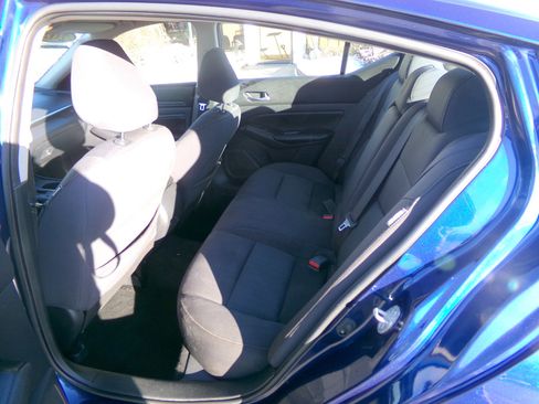 Used 2020 Nissan Altima 2.5 S image 6