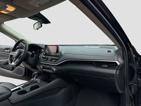 Used 2021 Nissan Altima 2.5 SR image 19