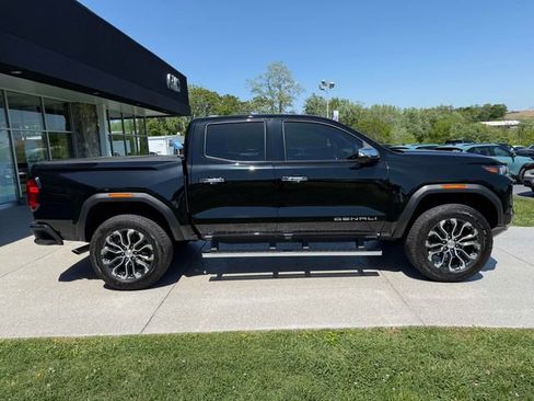 Used 2024 GMC Canyon Denali AWD/4WD image 23