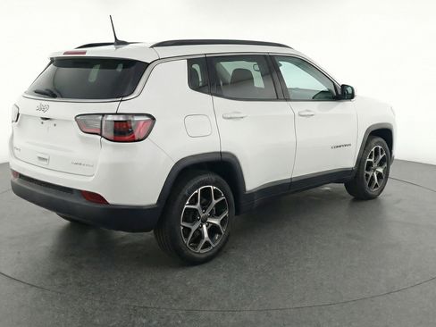Used 2025 Jeep Compass Limited AWD/4WD image 9