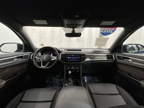 Used 2023 Volkswagen Atlas Cross Sport SE FWD image 16