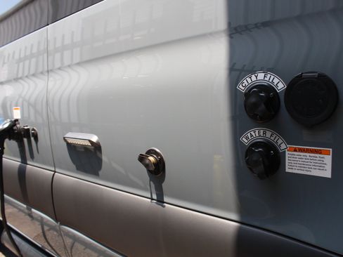 Used 2024 Mercedes-Benz Sprinter 3500 image 15
