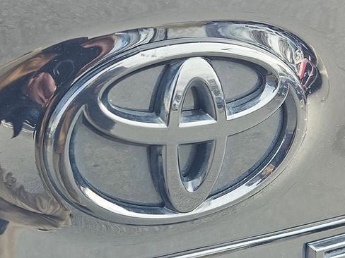 Used 2023 Toyota Camry SE image 36