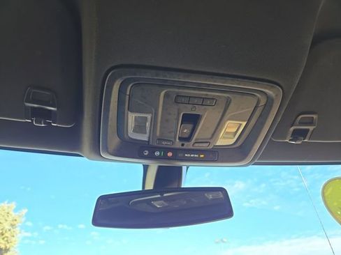 Used 2021 Chevrolet Silverado 1500 High Country image 26