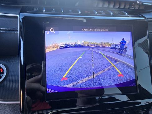 Used 2024 Jeep Grand Cherokee Laredo image 29